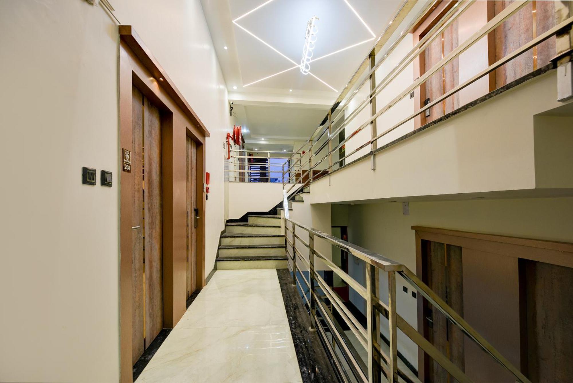 The Pearl Plaza Hotel In City Centre - Near New Delhi Railway Station Luaran gambar